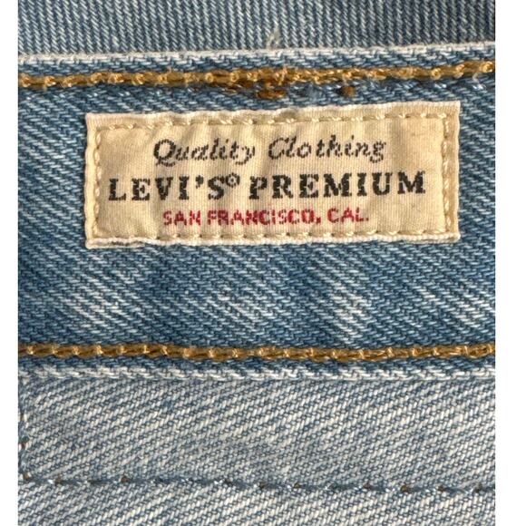 Levi's Premium 501 High Rise Women's Shorts in Luxor Heat Light Wash Size 33 - Picture 6 of 14